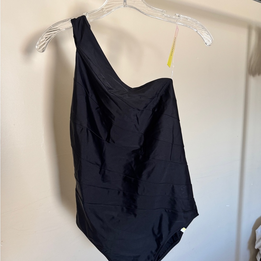 SUMMERSALT One-Shoulder Black Swimsuit